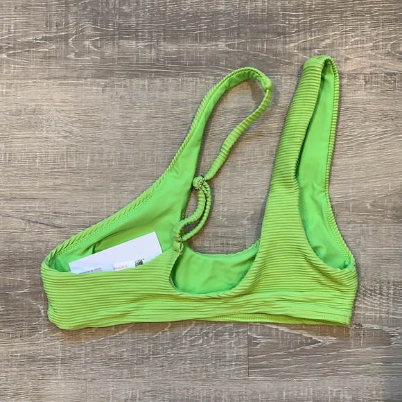 TWIIN Twisted asymmetric crop - Picture 4 of 7